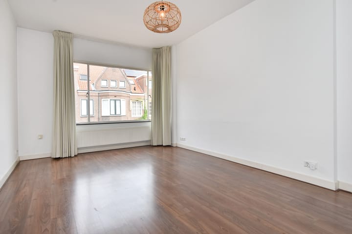 Foto 22 van Van Beuningenstraat 18-A