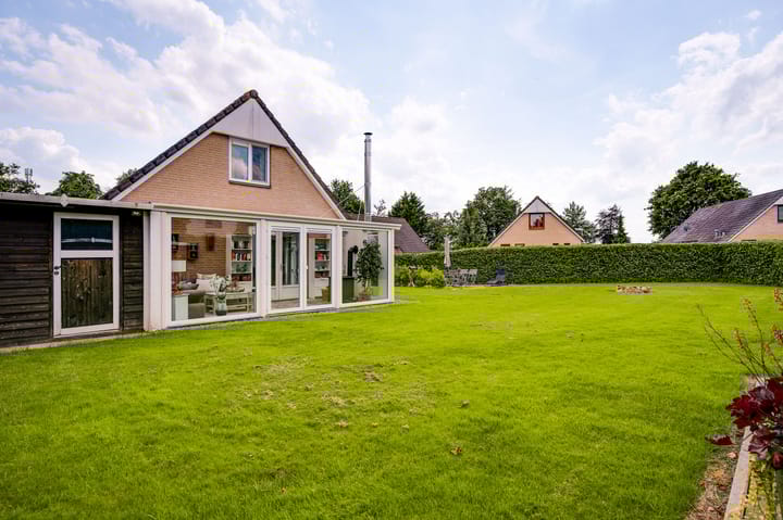 Foto 23 van Zwembadweg 2-115