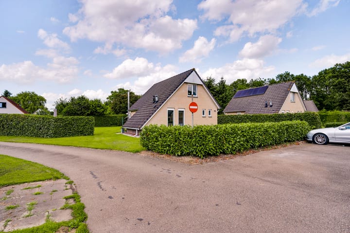 Foto 26 van Zwembadweg 2-115