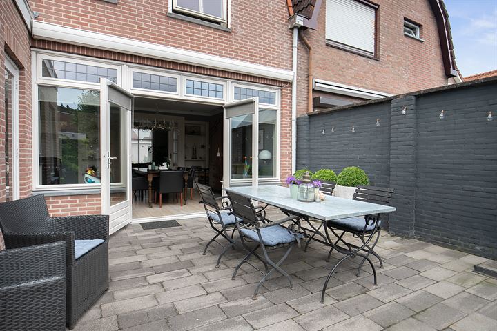 Bekijk foto 30 van Prins Hendrikstraat 45