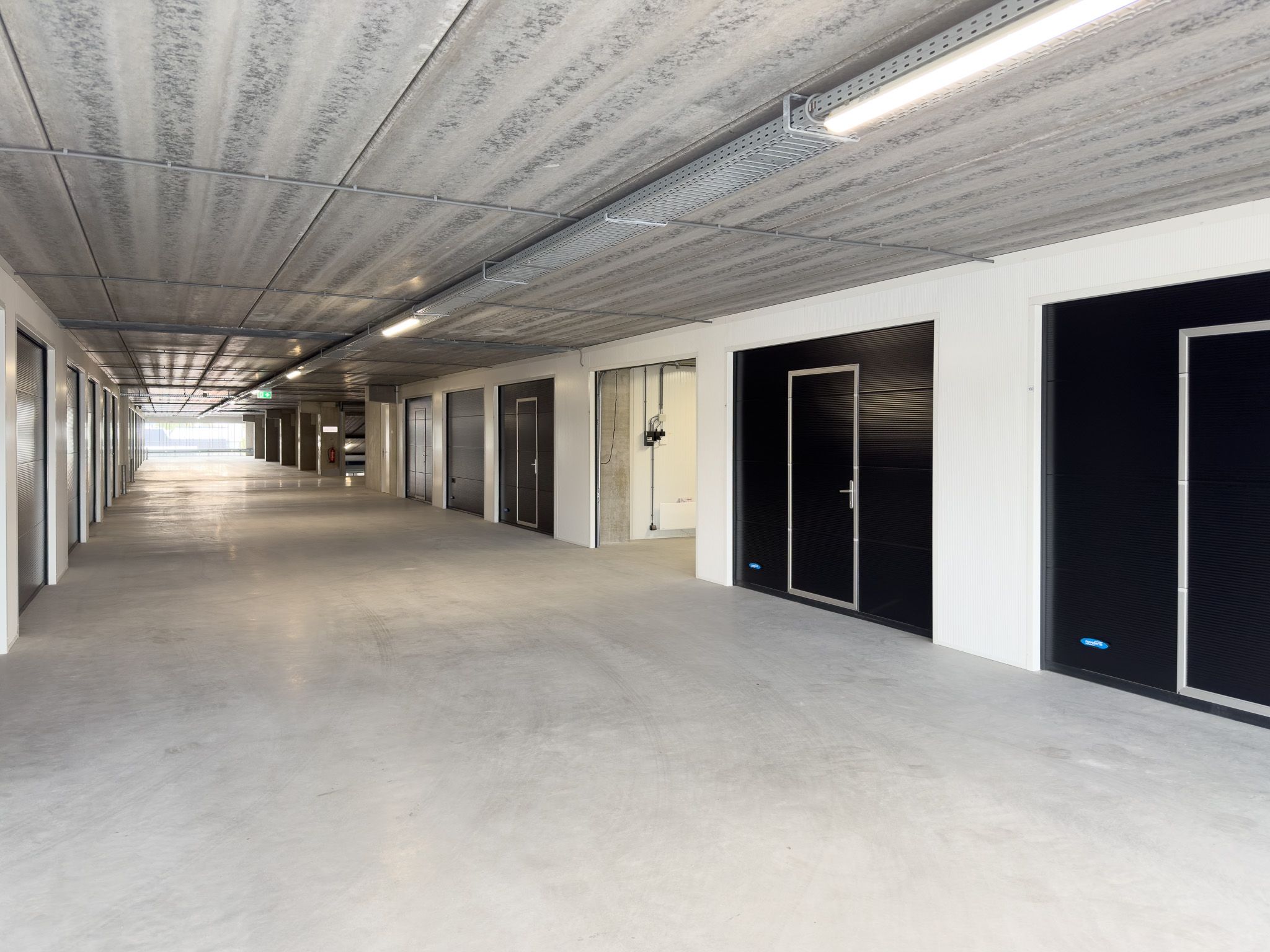 Foto 3 van Industrieweg 69-98