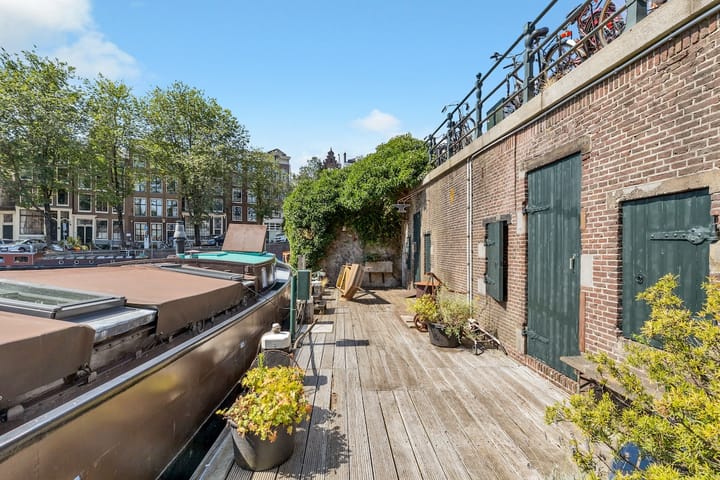 Photo 7 of Binnenkant 1-B