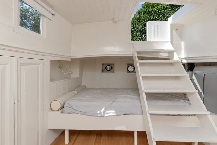 Photo 26 of Binnenkant 1-B