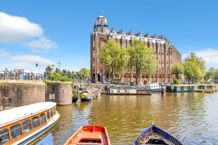 Photo 30 of Binnenkant 1-B