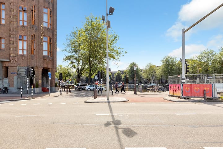 Photo 33 of Binnenkant 1-B