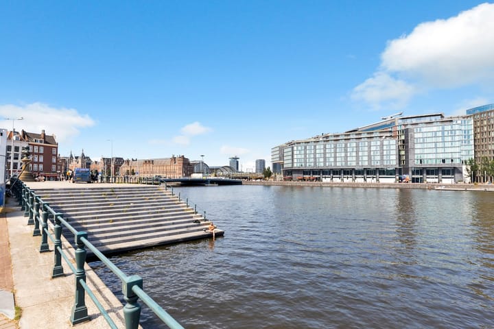 Photo 36 of Binnenkant 1-B