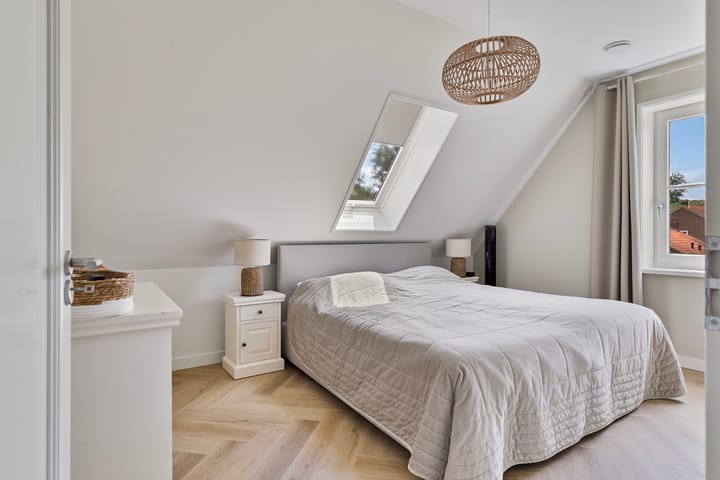 Foto 28 van Honte 9-R