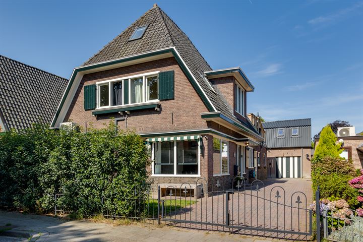 Bekijk foto 1 van Zutphensestraat 109