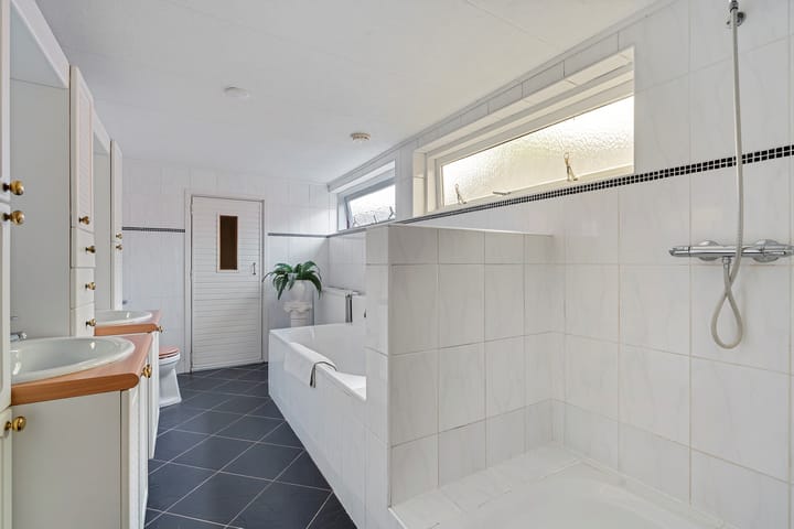 Foto 12 van Herestraat 46