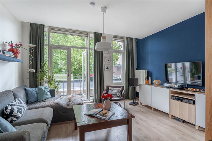 Bekijk foto 3 van Lambertusstraat 82-B02