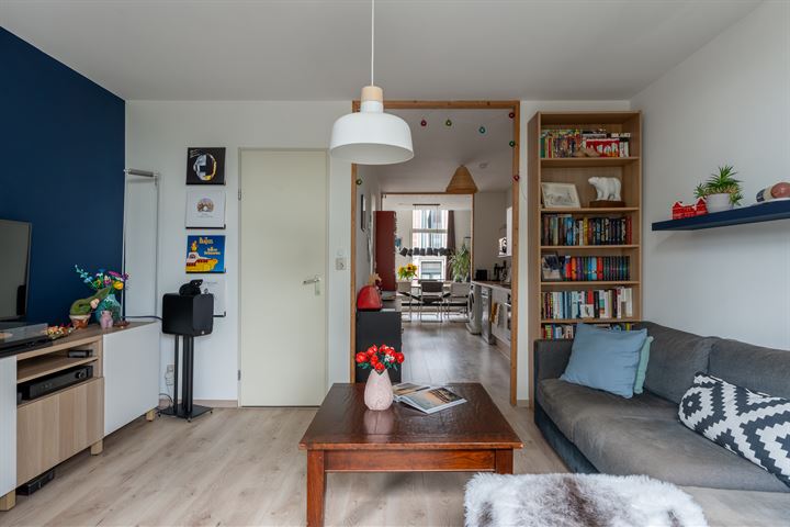 Bekijk foto 6 van Lambertusstraat 82-B02