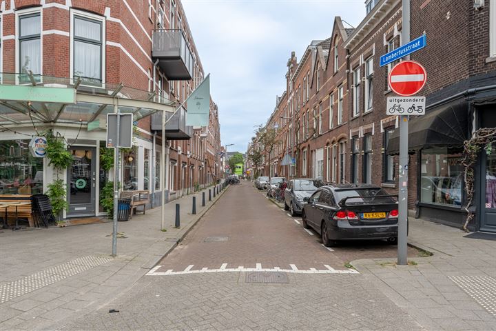 Bekijk foto 18 van Lambertusstraat 82-B02