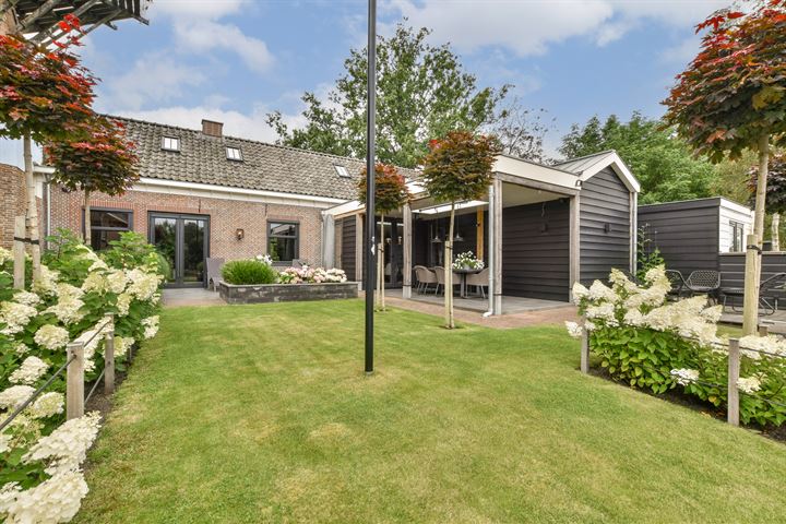 View photo 21 of Dorpsstraat 108