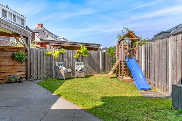 Bekijk foto 3 van Honingbesstraat 5