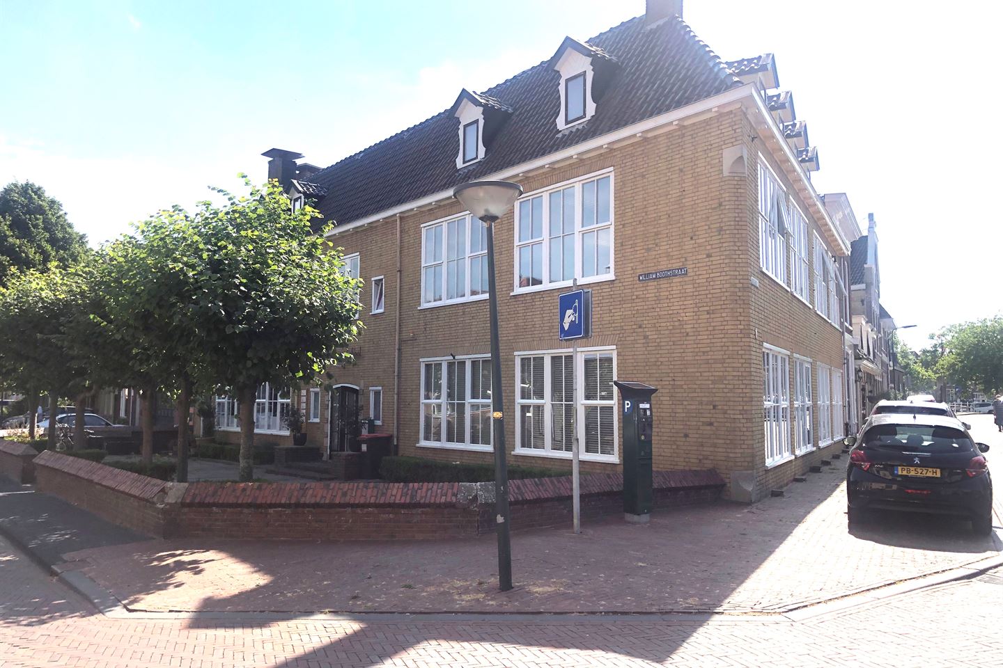 View photo 1 of William Boothstraat 2