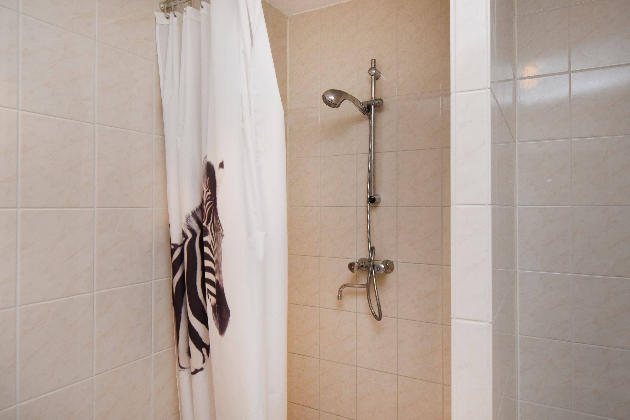 Photo 33 of Westvest 16