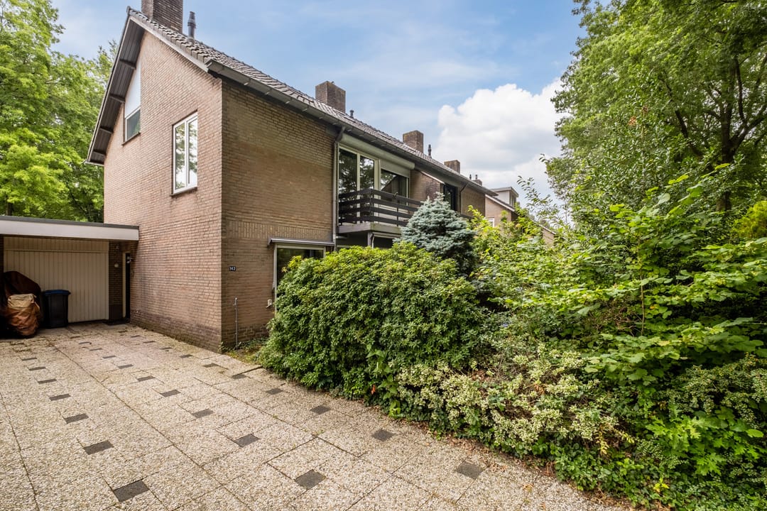 Foto 2 van Burg. Vogelslaan 142