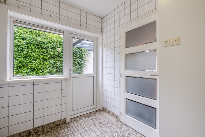 Foto 12 van Burg. Vogelslaan 142