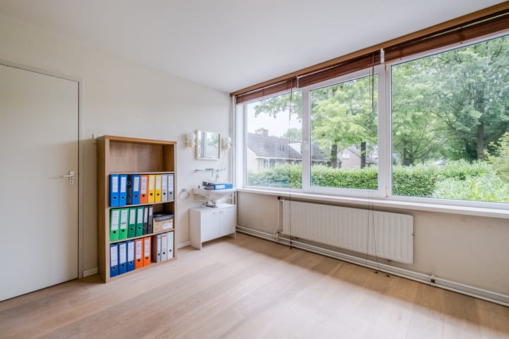 Foto 19 van Burg. Vogelslaan 142