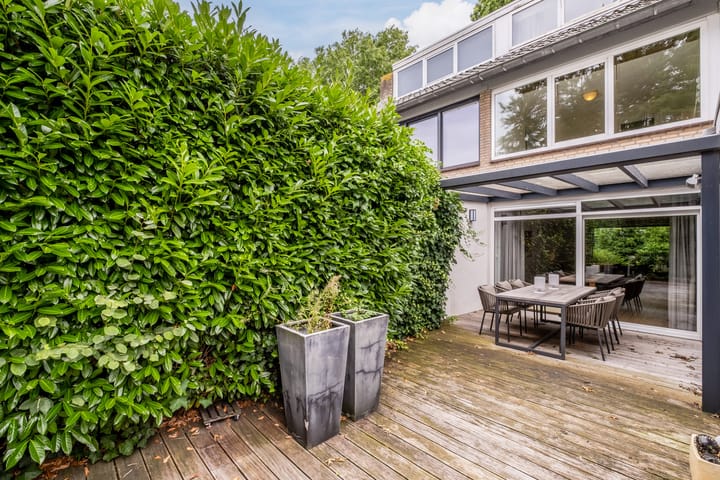 Foto 38 van Burg. Vogelslaan 142