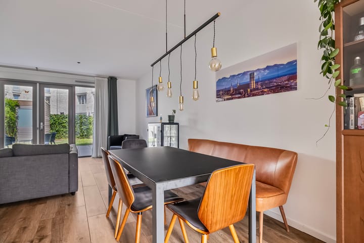 Foto 9 van Remisepavé 4