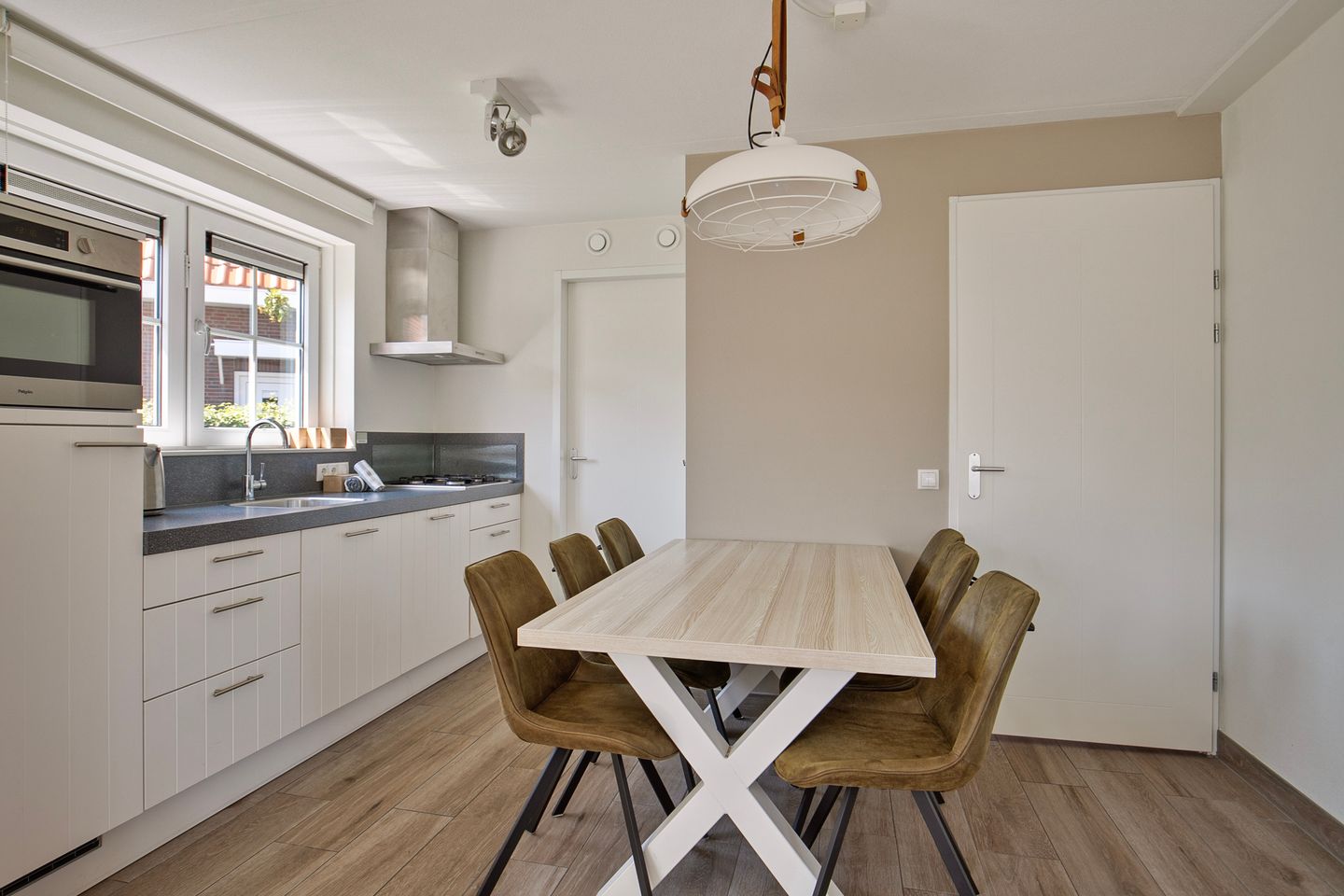 Foto 5 van John O. Forfarstraat 64