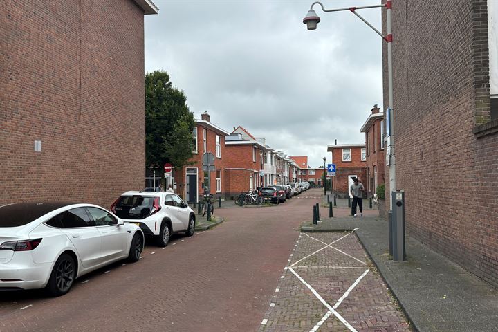 Bekijk foto 2 van Spakenburgsestraat 1