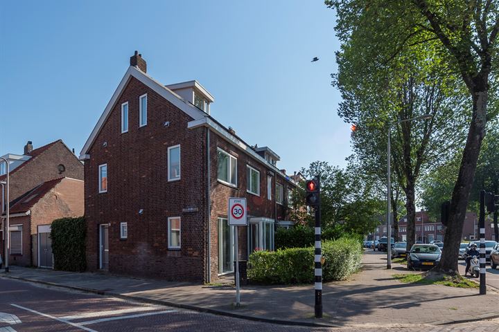 Bekijk foto 2 van Oscar Leeuwstraat 24