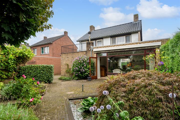 Bekijk foto 3 van Kruchterstraat 16