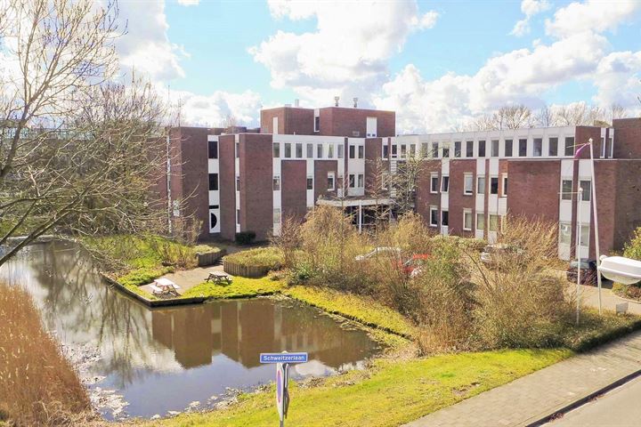 Schweitzerlaan 2, Groningen