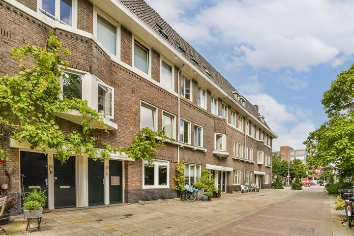 View photo 3 of Cabotstraat 16-H