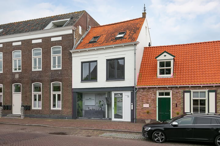 Dorpsplein 35