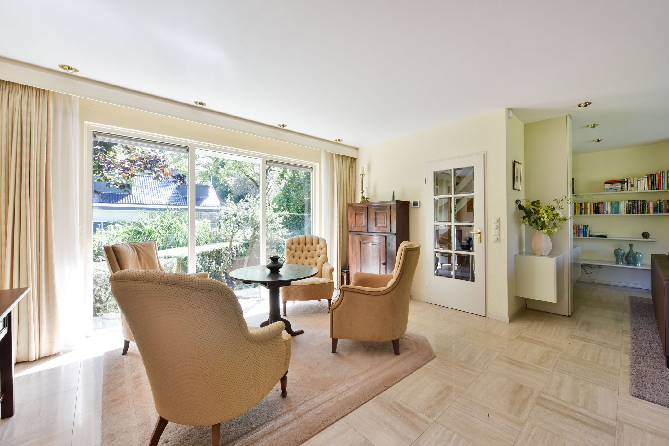 Foto 6 van Dokter Mees ten Oeverlaan 21