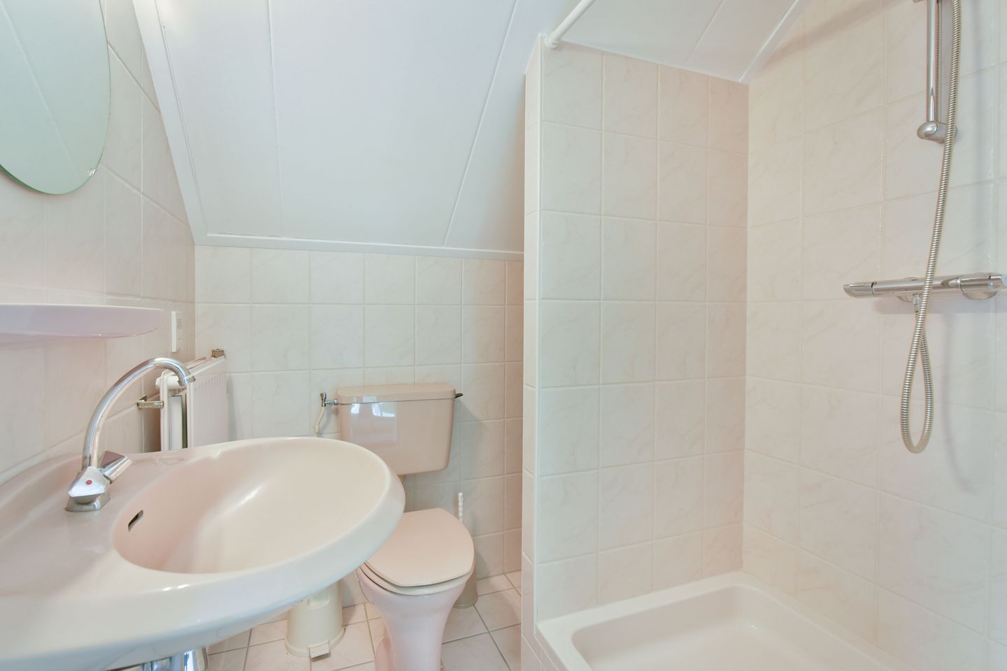 Foto 35 van Dokter Mees ten Oeverlaan 21