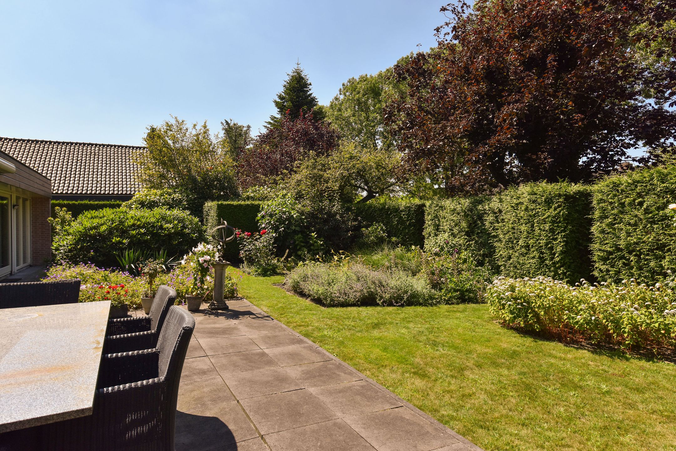 Foto 36 van Dokter Mees ten Oeverlaan 21