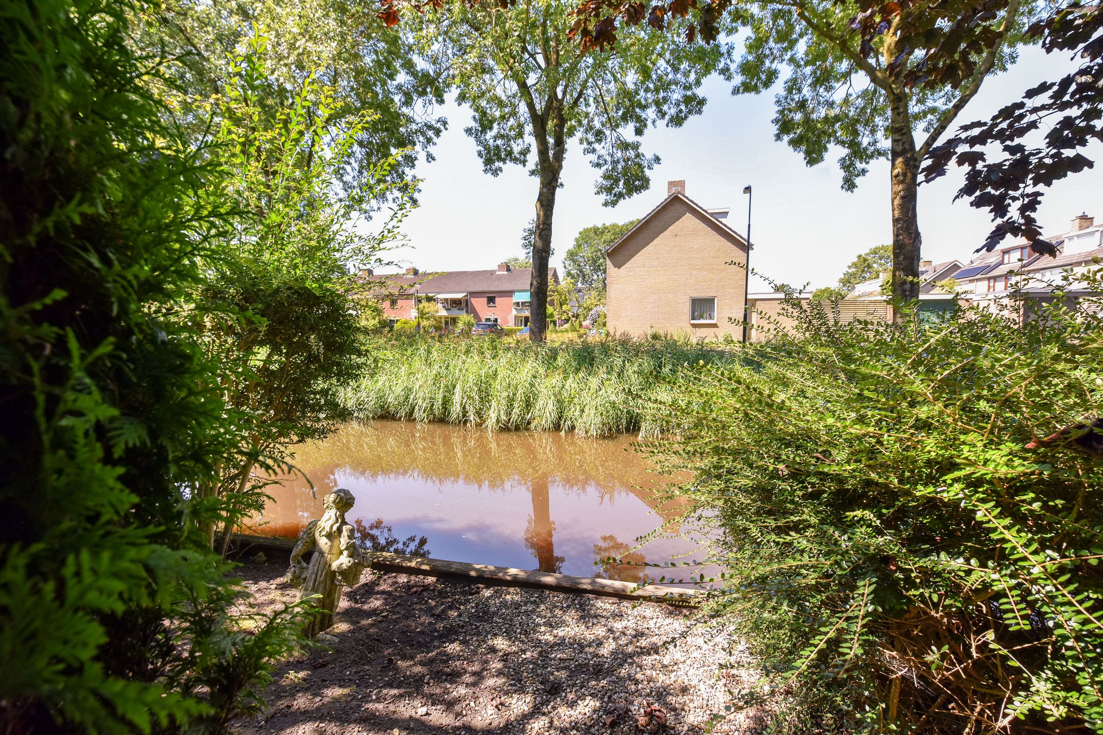 Foto 45 van Dokter Mees ten Oeverlaan 21