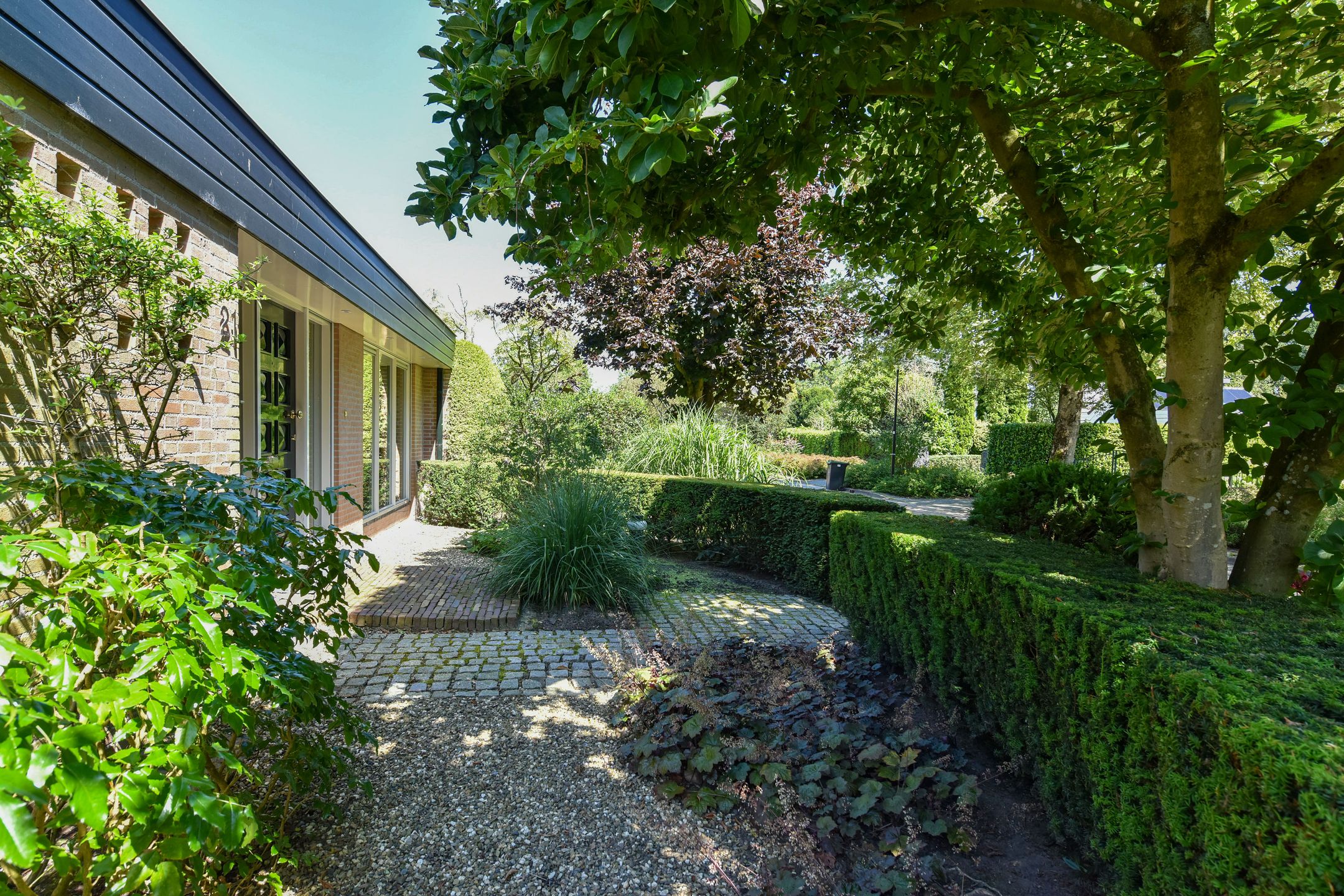 Foto 48 van Dokter Mees ten Oeverlaan 21