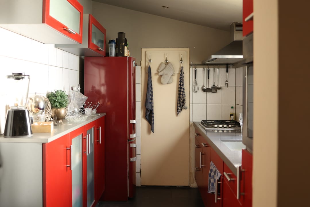 Photo 8 of Tholensstraat 52