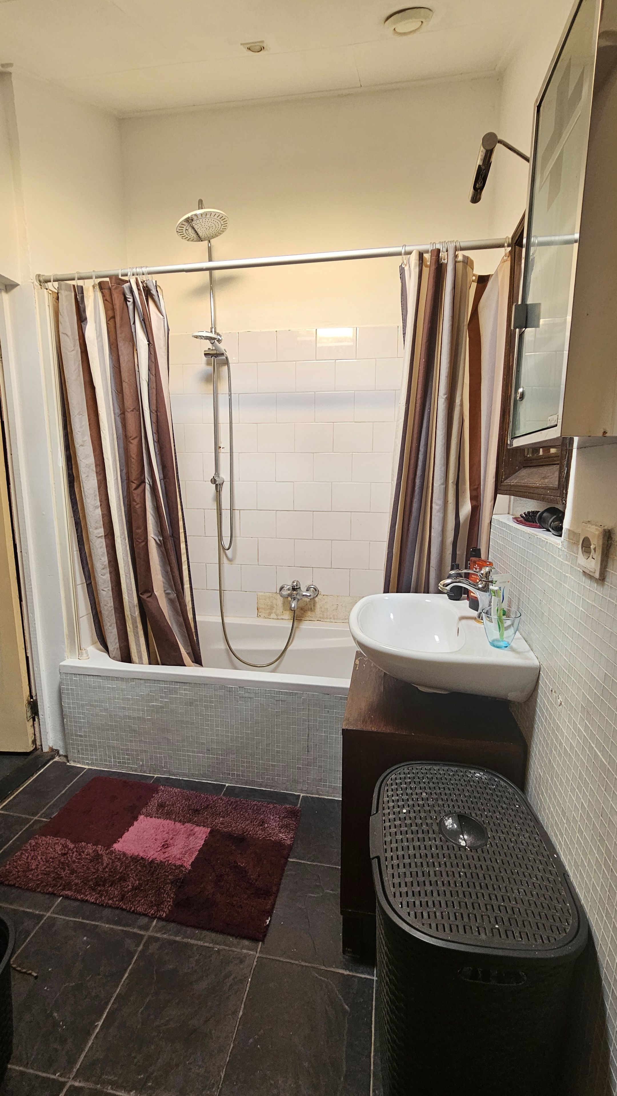 Photo 15 of Tholensstraat 52