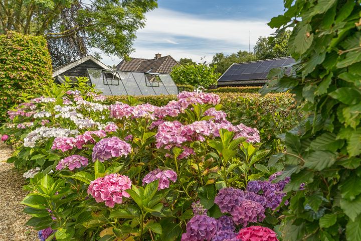 Bekijk foto 59 van Schiksweg 22