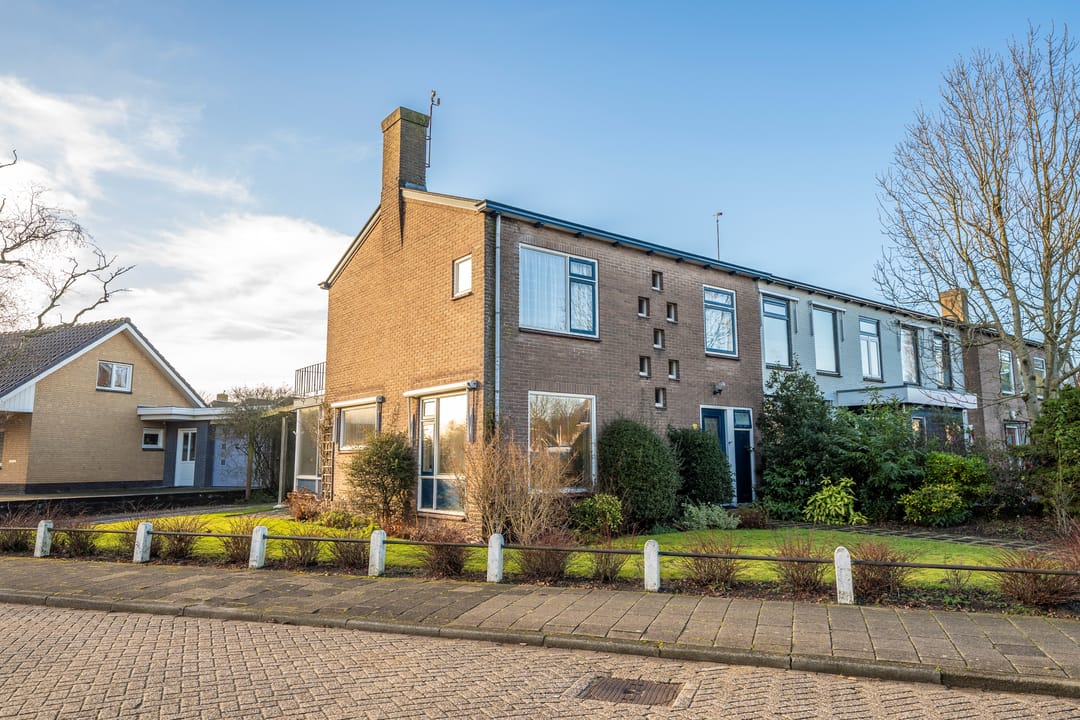 Photo 1 of Elemert 20