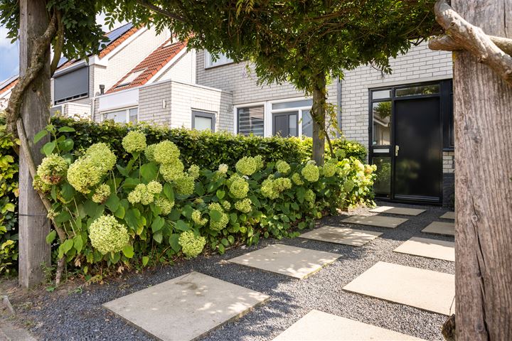 Bekijk foto 40 van Plataanstraat 15