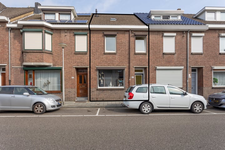 Bekijk foto 1 van Schoolstraat 46