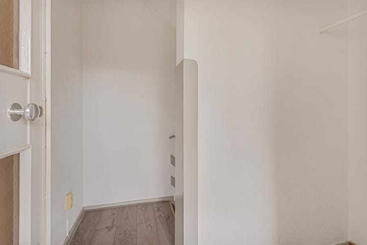 Foto 8 van Burg. van Grunsvenplein 45