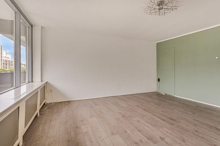 Foto 11 van Burg. van Grunsvenplein 45