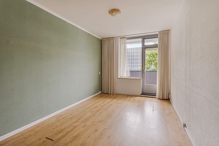 Foto 16 van Burg. van Grunsvenplein 45