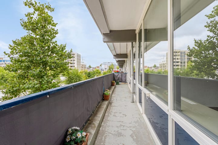 Foto 21 van Burg. van Grunsvenplein 45