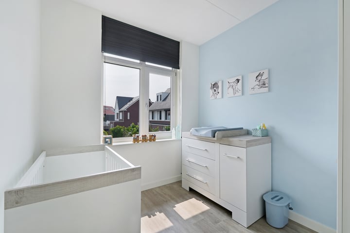 View photo 19 of Nina Simonestraat 24