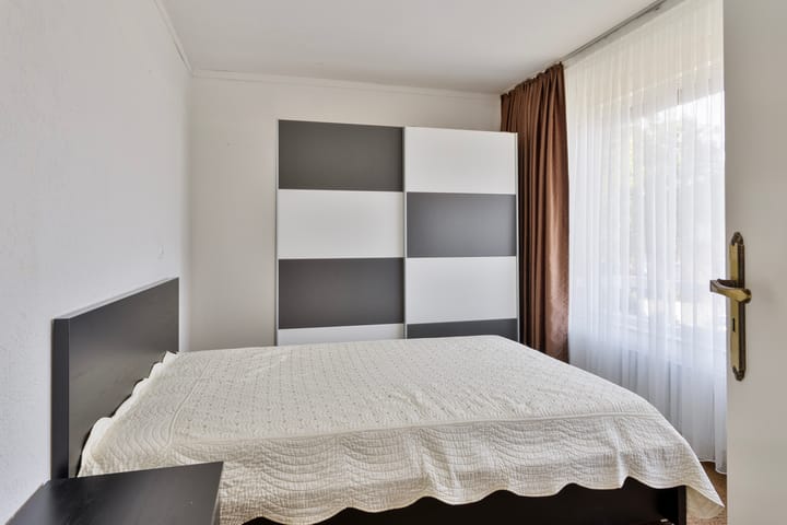 Photo 11 of Diepenbrocklaan 14