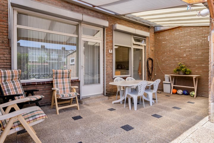 Photo 17 of Diepenbrocklaan 14